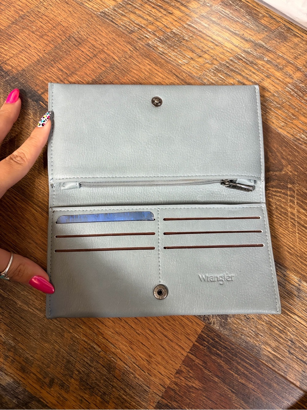 Wrangler Wallet - Picture 2 of 5
